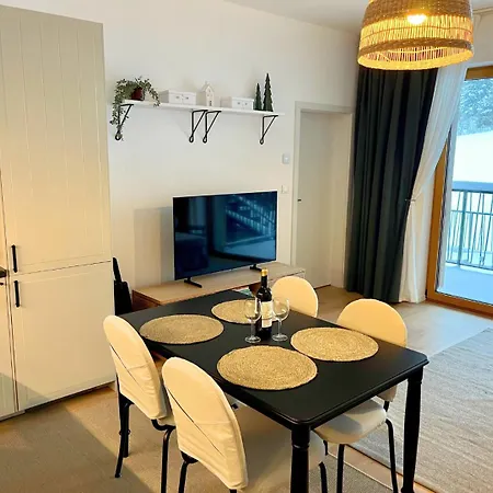 - Erdoedy Apartment *