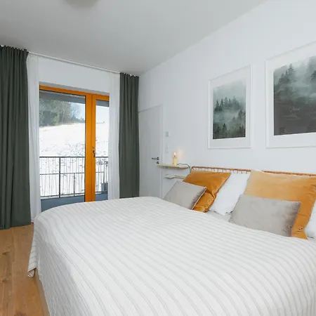 - Erdoedy Apartment