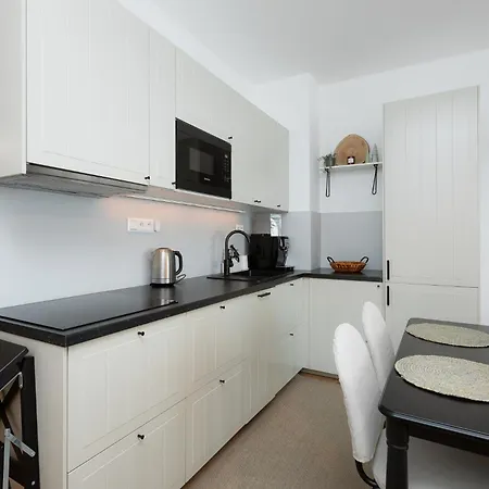 - Erdoedy Apartment