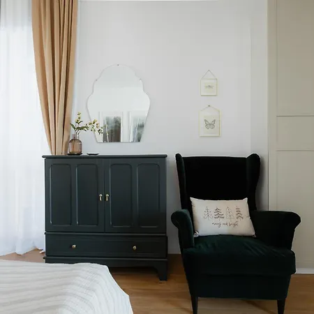 - Erdoedy Apartment Oravska Lesna